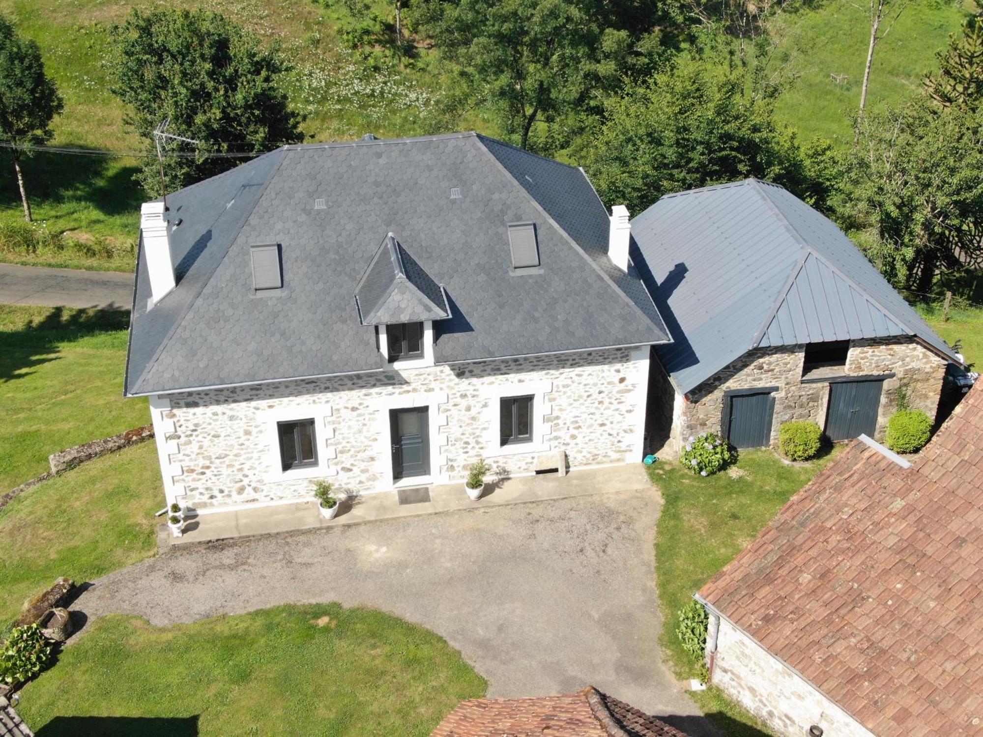 Maison Dans Ancien Corps De Ferme 4 A 6 Personnes Saint-Clement  Bagian luar foto